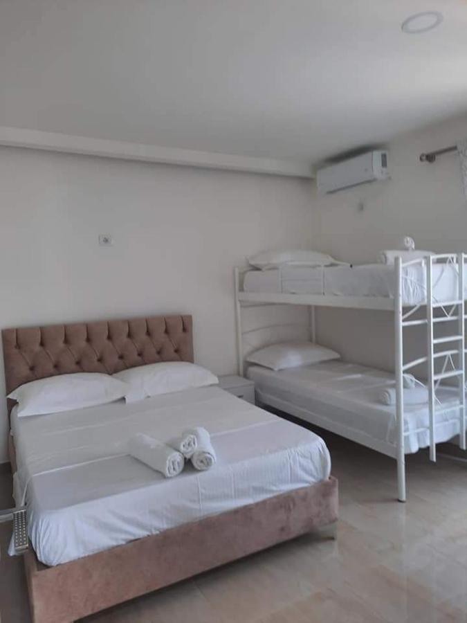 Green Apartments Ксамил Екстериор снимка