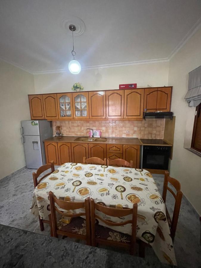 Green Apartments Ксамил Екстериор снимка
