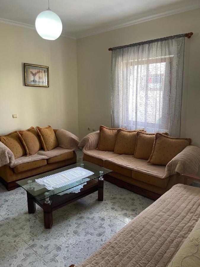 Green Apartments Ксамил Екстериор снимка